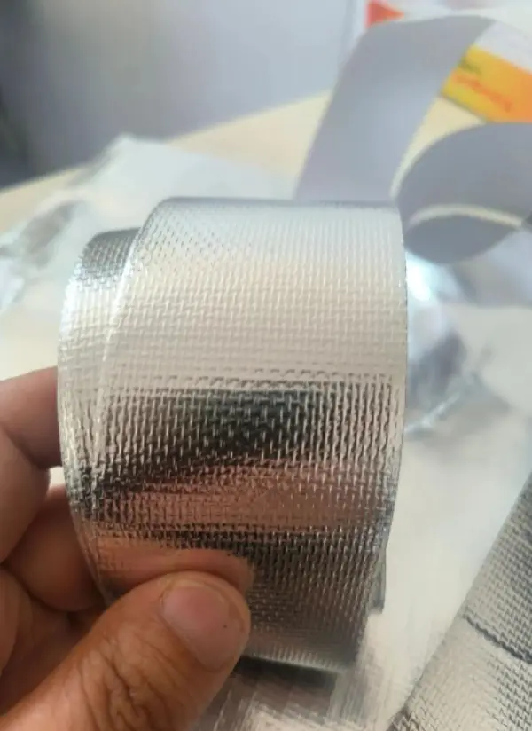 Comment utiliser un tissu en fibre de verre et aluminium ?