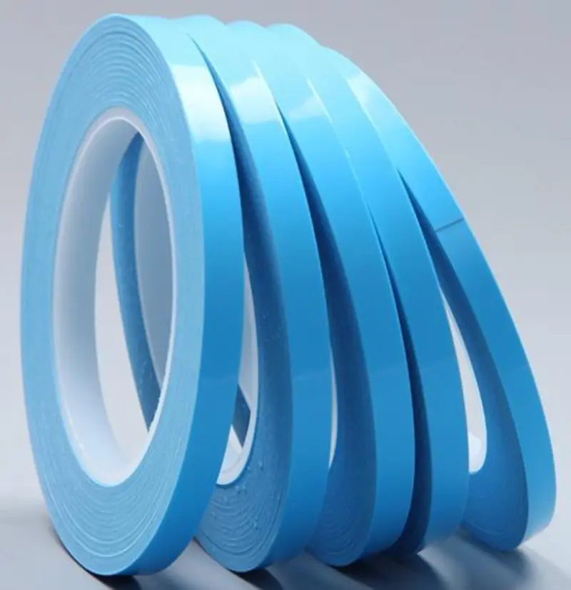 Aucun substrat requis ! Du ruban adhésif double face !