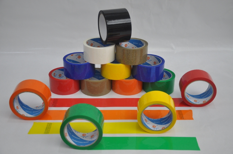 Ruban d'étanchéité pour carton imprimé en couleur BOPP